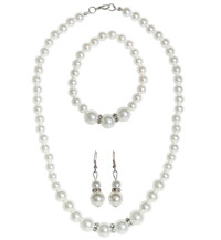 Perlový náhrdelník, náušnice a náramok