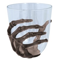 Pohárik s rukou kostlivca