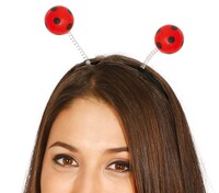 Čelenka s tykadlami, hmyz