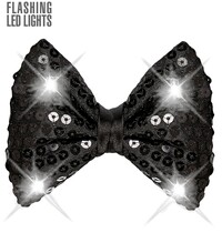 Čierny blikajúci motýlik s flitrami