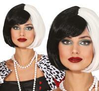 Čierno-biela parochňa Cruella de Vil