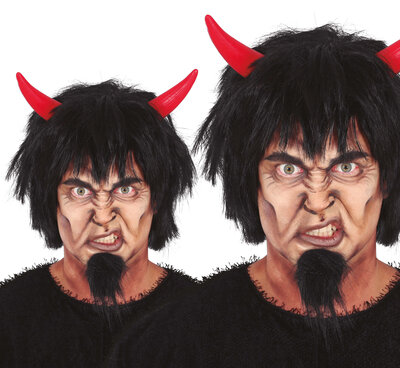 Diabolská parochňa s rohmi